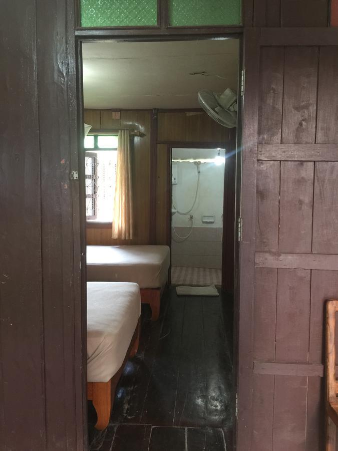 Dalom Guesthouse Ban Dondét Eksteriør bilde