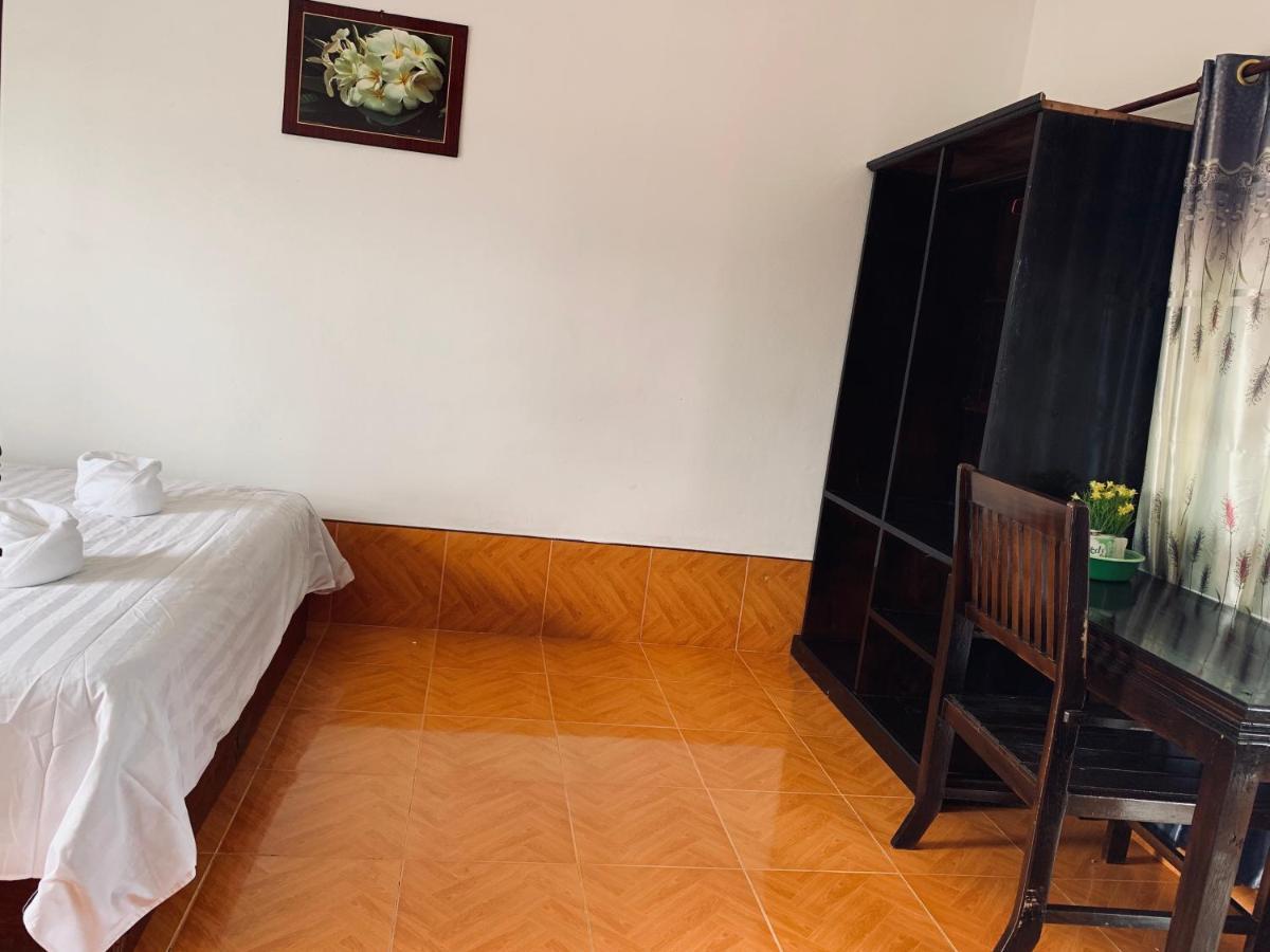 Dalom Guesthouse Ban Dondét Eksteriør bilde