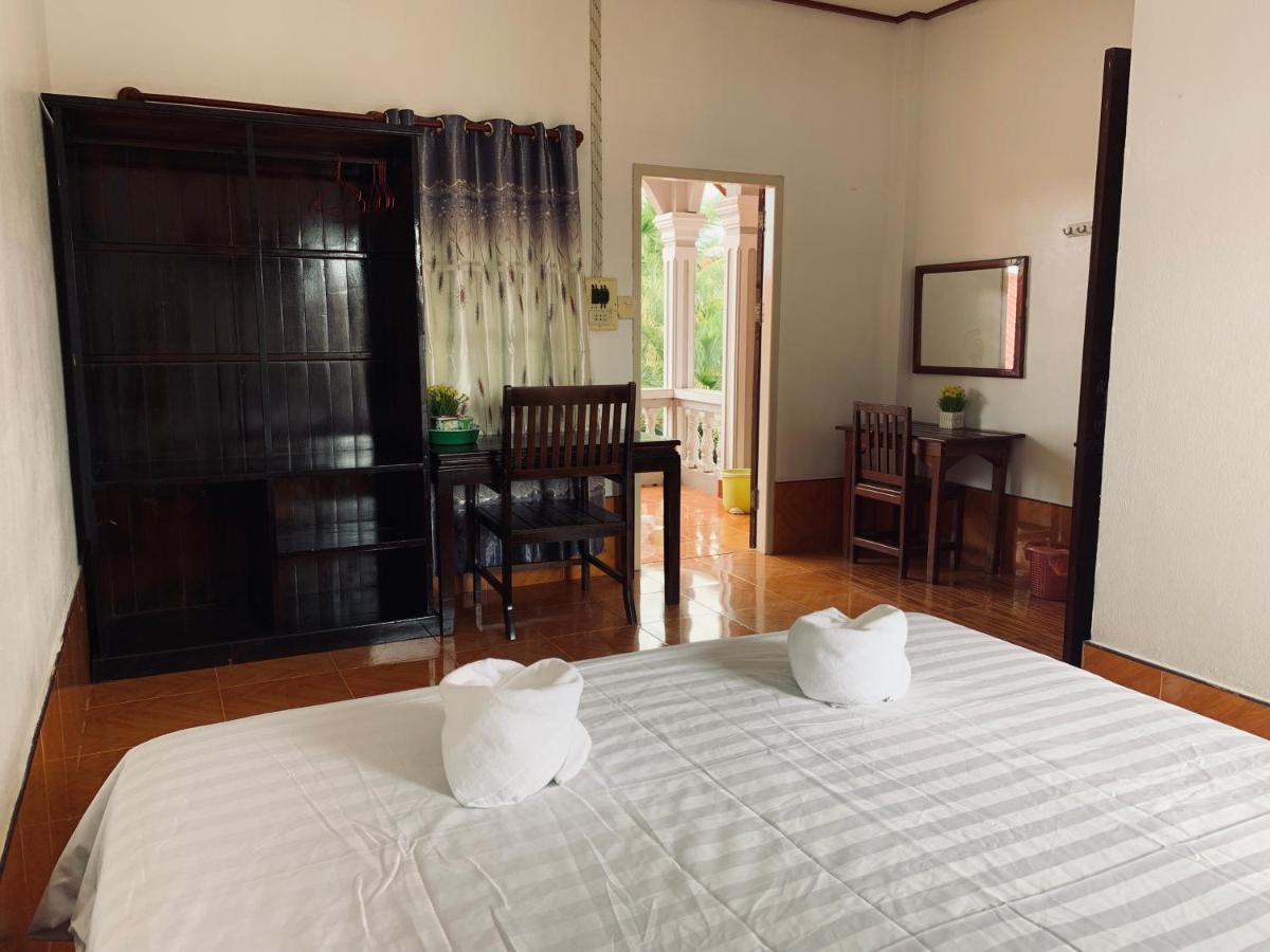 Dalom Guesthouse Ban Dondét Eksteriør bilde