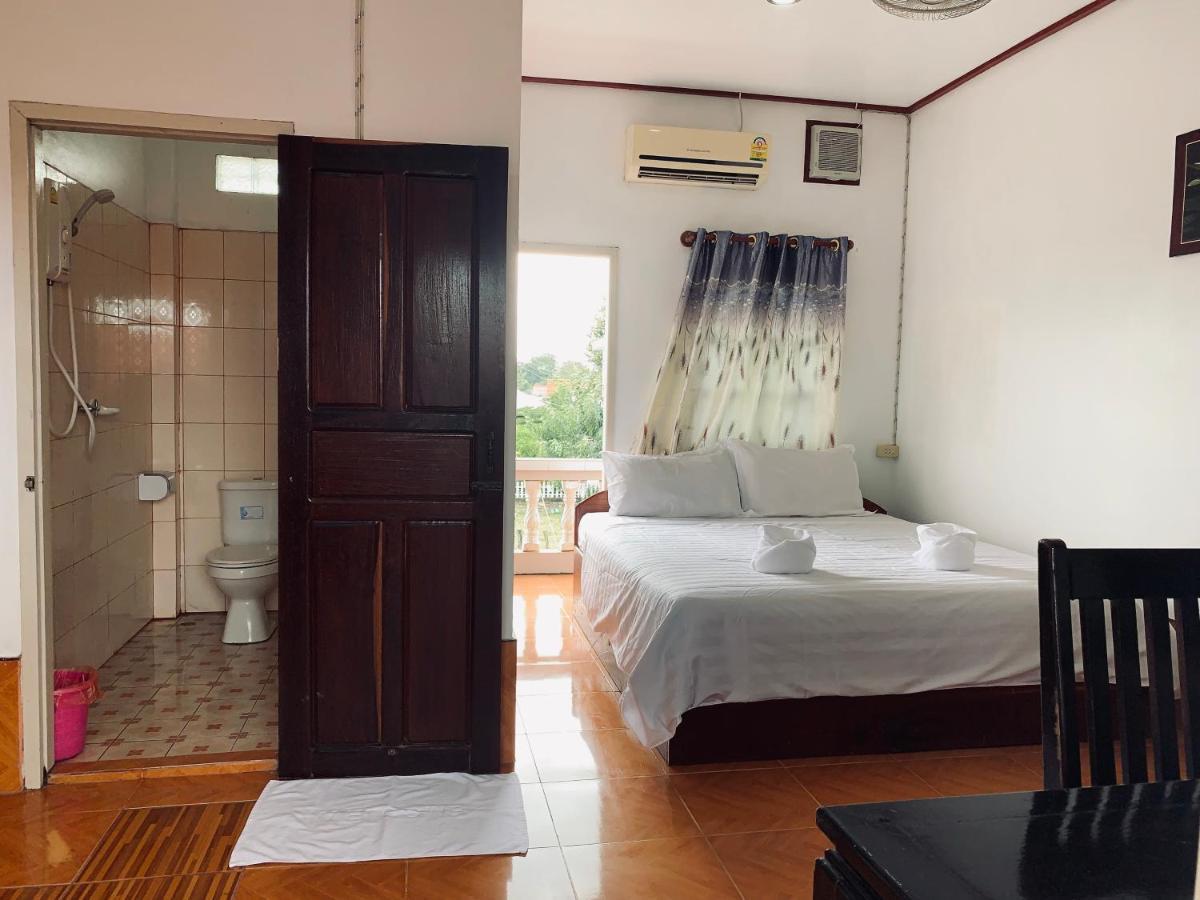 Dalom Guesthouse Ban Dondét Eksteriør bilde